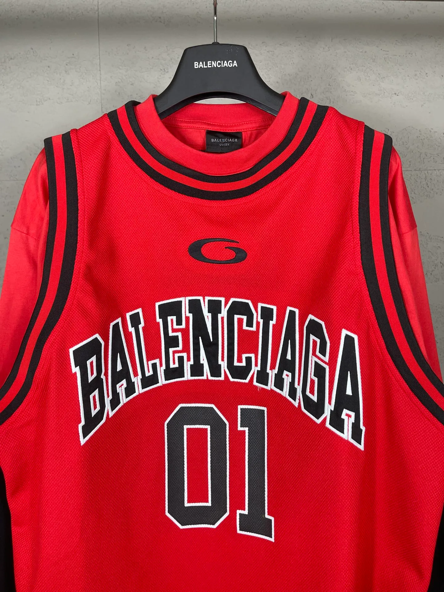 【 . Quality】BALENCI*GA/ .SS 25 New Arrival 3 T 。 。 ， 。 。 . Authentic ， ZP 。 260 ， . ， ， 。 。 ， 。 OS . Same Style ：BL 255089 ： Red Size：XS S M L